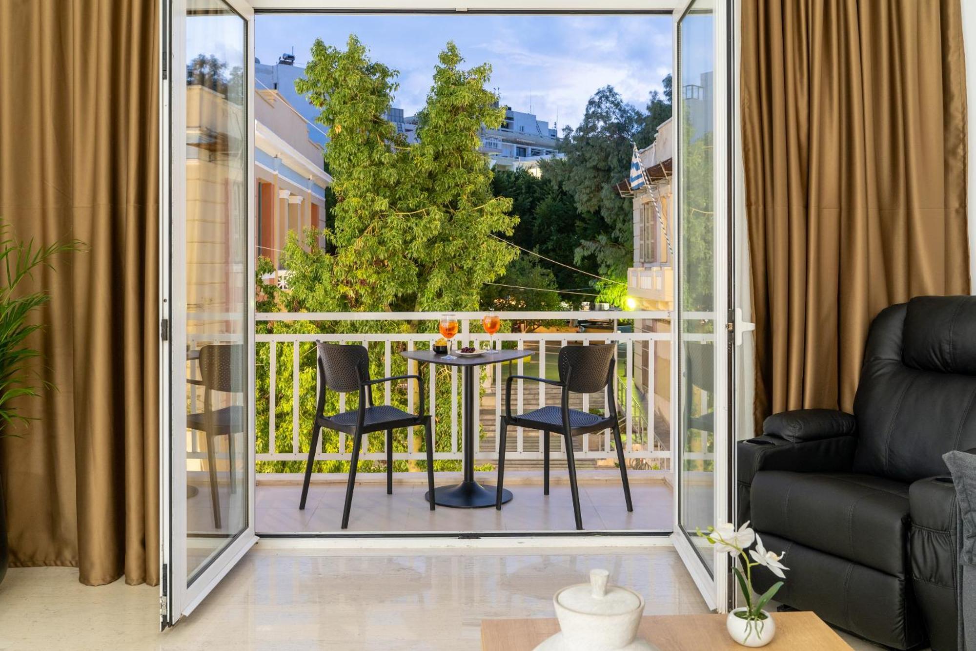 Luxury Suite In Downtown Ираклион Экстерьер фото